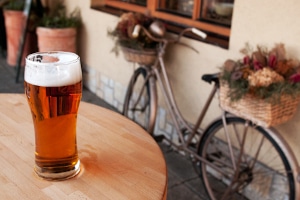 Überschreiten Sie die Alkoholgrenze mit einem Fahrrad, droht eine MPU.