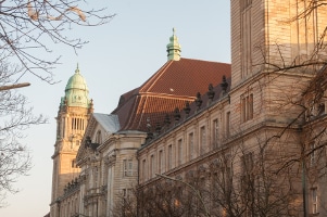 Sie können auch die Annahme einer Verfügung von Todes wegen in amtliche Verwahrung beantragen.