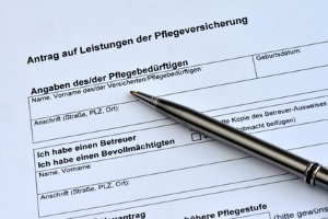 Ein Antrag auf Pflegehilfsmittel, die zum Verbrauch bestimmt sind, besteht aus mehreren Teilen.