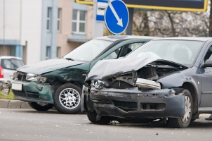 Ein Anwalt für Versicherungsrecht in Braunschweig hilft Ihnen nach einem selbstverschuldeten Unfall.