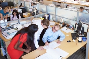 Das Arbeitszeugnis kann jederzeit als qualifiziertes Zwischenzeugnis angefordert werden.