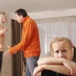 Hat die Mutter das Aufenthaltsbestimmungsrecht, so können trotzdem beide Eltern das Sorgerecht innehaben.