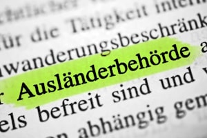 Ausländerbehörde: Den Aufenthaltstitel verlängern lassen können Sie hier.