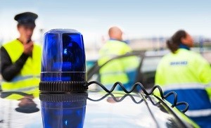 Wenn Sie eine Bürgerwehr gründen, sollten Sie in Gefahrensituationen trotzdem immer die Polizei zu Hilfe rufen