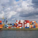 Durch CETA soll zwischen Kanada und der EU mehr Handel stattfinden.