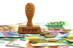 Reicht der eigenen Lohn nicht aus, können Sie Ihr Einkommen mit Bürgergeld ergänzen.