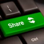 In der Regel entstehen Fake News auf Social-Media-Plattformen.