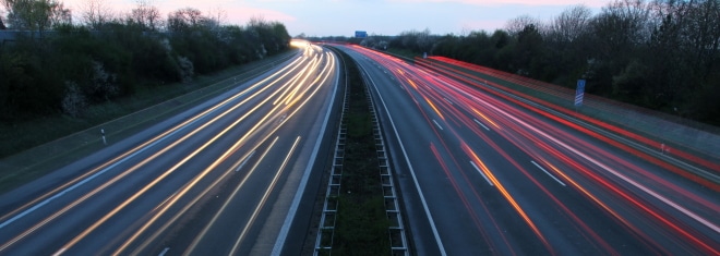 Geisterfahrer auf der Autobahn: Wie lassen sich Unfälle vermeiden?