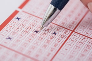 Glücksspielstaatsvertrag: Trotz Sperre ist die Teilnahme an Lotterien möglich.