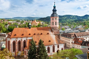 Kirchenasyl schützt illegal in Deutschland Lebende nicht vor Strafverfolgung.