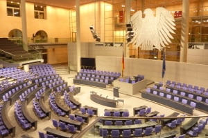 In einem neuen Urteil hat das BVerfG die Kontrollrechte des Bundestages gestärkt.