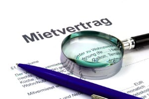 Mieter können ihren Mietvertrag von der Verbraucherzentrale prüfen lassen.