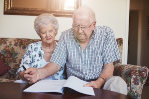 Frühzeitige Entscheidungen zur Pflege sind mit einer Patientenverfügung möglich.