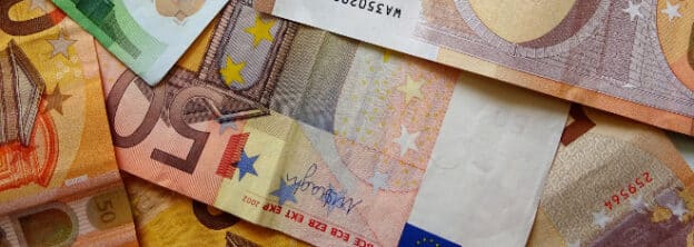 Wird Pflegegeld auf Hartz 4 angerechnet? - Anwalt.org