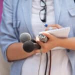 Deutscher Presseausweis: Ein Journalist muss sich bei Behörden ausweisen können.