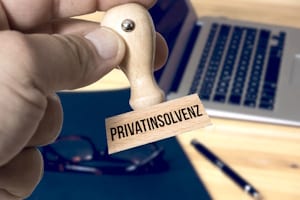 Privatinsolvenz: Drohende Zahlungsunfähigkeit ist ein erstes Warnsignal.