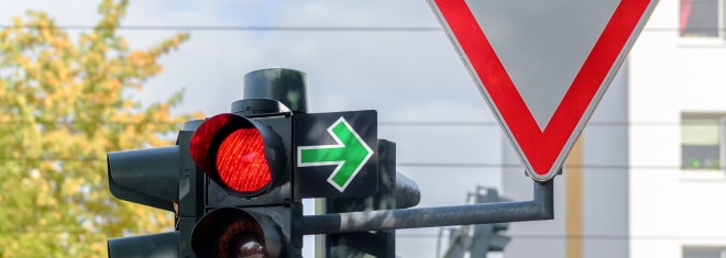 Nicht nur Ampeln und Schilder regeln die Vorfahrt.