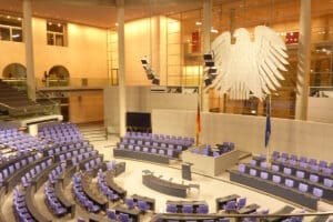 Der Bundestag hat umfangreiche Anpassungen beim Staatsbürgerschaftsrecht beschlossen.