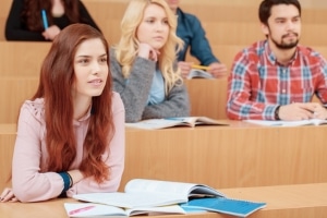 In Sachen Steuererklärung ist das Duale Studium anders zu behandeln, da ein Einkommen erzielt wird.