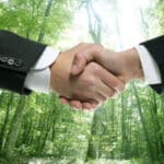 Im Testament durch Vermächtnis bedacht? Sie müssen sich mit den Erben einigen.