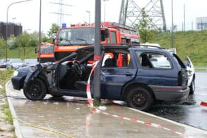 Verkehrsrecht: Ein Anwalt in Magdeburg kann Sie nach einem Autounfall unterstützen.