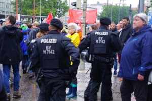 Die Polizei überwacht die Einhaltung der Vorgaben aus dem Versammlungsgesetz.