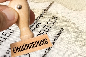 Mit der Verschärfung der Migrationspolitik soll die Express-Einbürgerung abgeschafft werden.