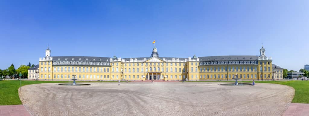 Versicherungsrecht Karlsruhe: Hier finden Sie den passenden Anwalt.