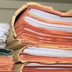 Ein Visumantrag bringt hohe einen hohen bürokratischen Aufwand mit sich.
